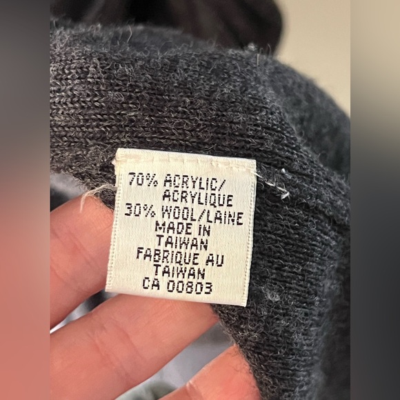 Long Black Button-Front Ribbed Cardigan Sweater - Picture 6 of 7